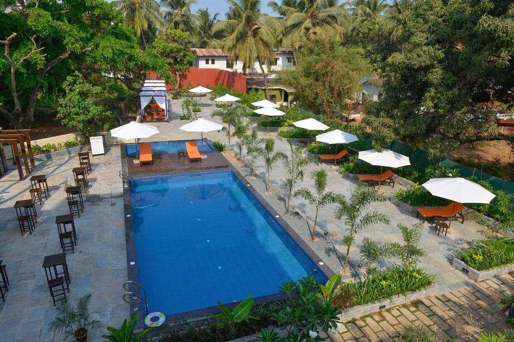 Sinq Beach Resort Калангут Екстер'єр фото